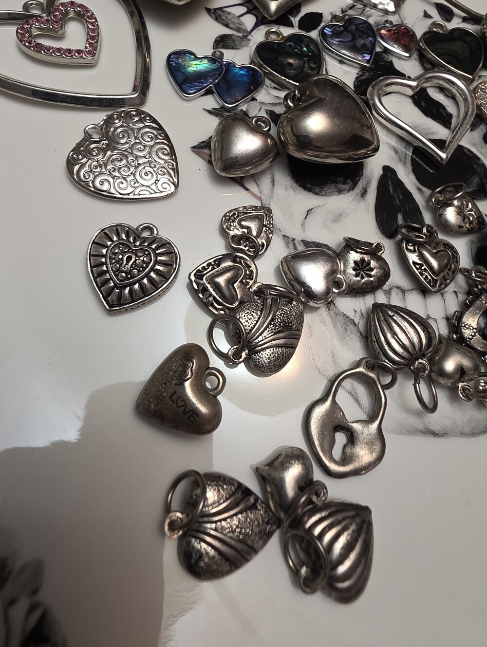 43 Vintage/costume Silver Toned Heart Charm Craft Lot Bundle Estate - Picture 3 of 13